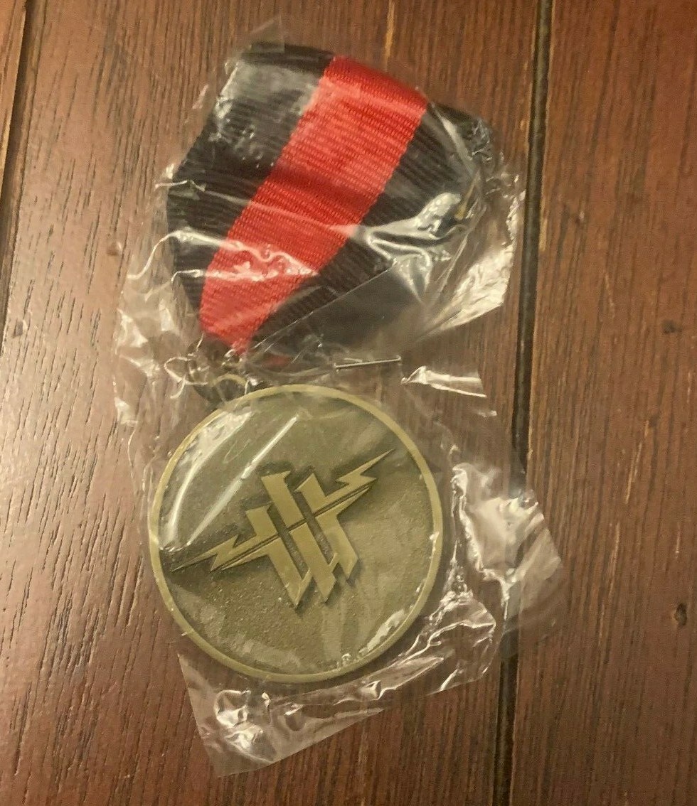 LE WOLFENSTEIN MEDAL 2009 PRE ORDER EXCLUSIVE PROMO METAL MEDALLION NICE!