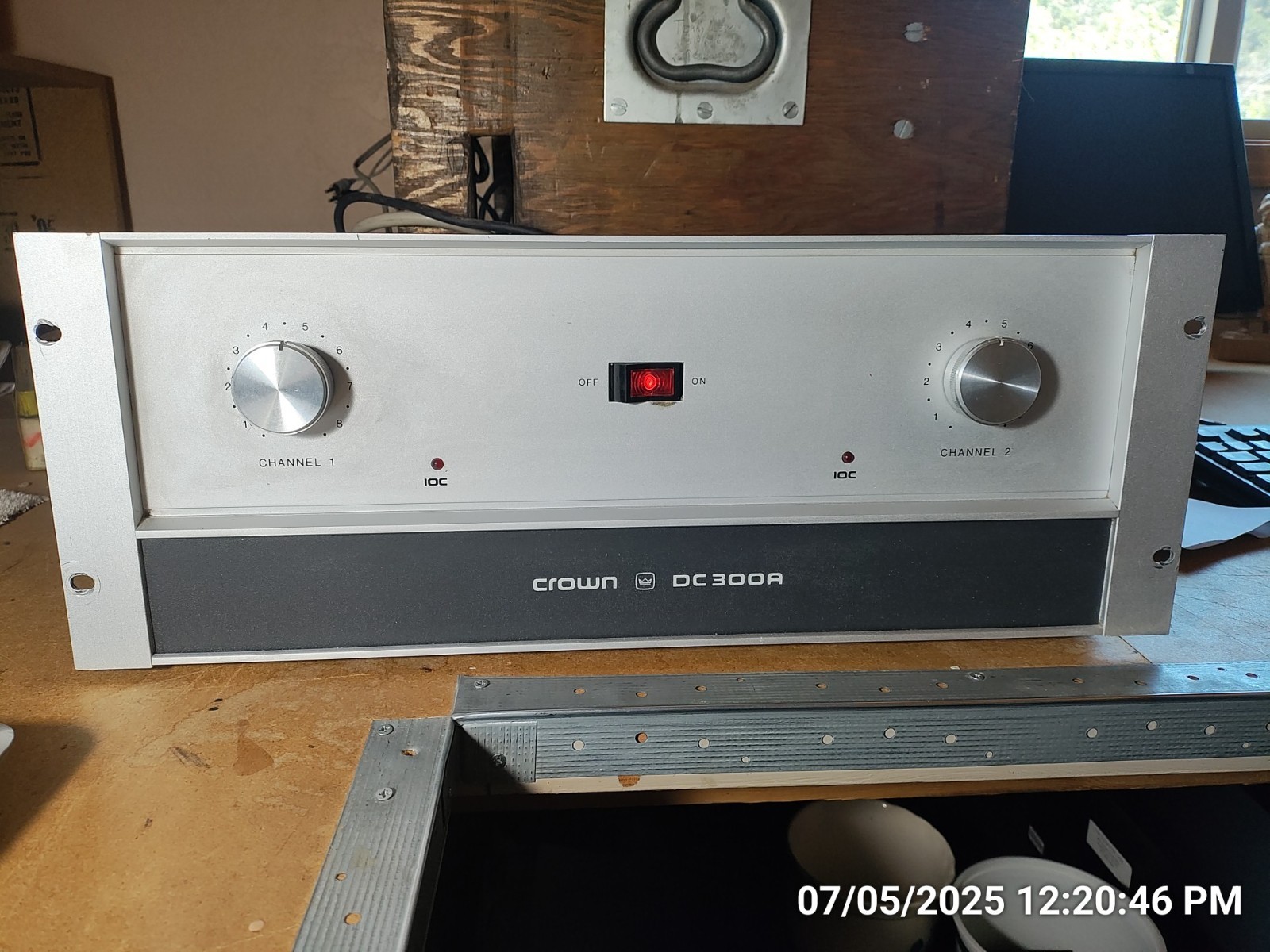 Crown DC300A Stereo Power Amplifier , One Owner