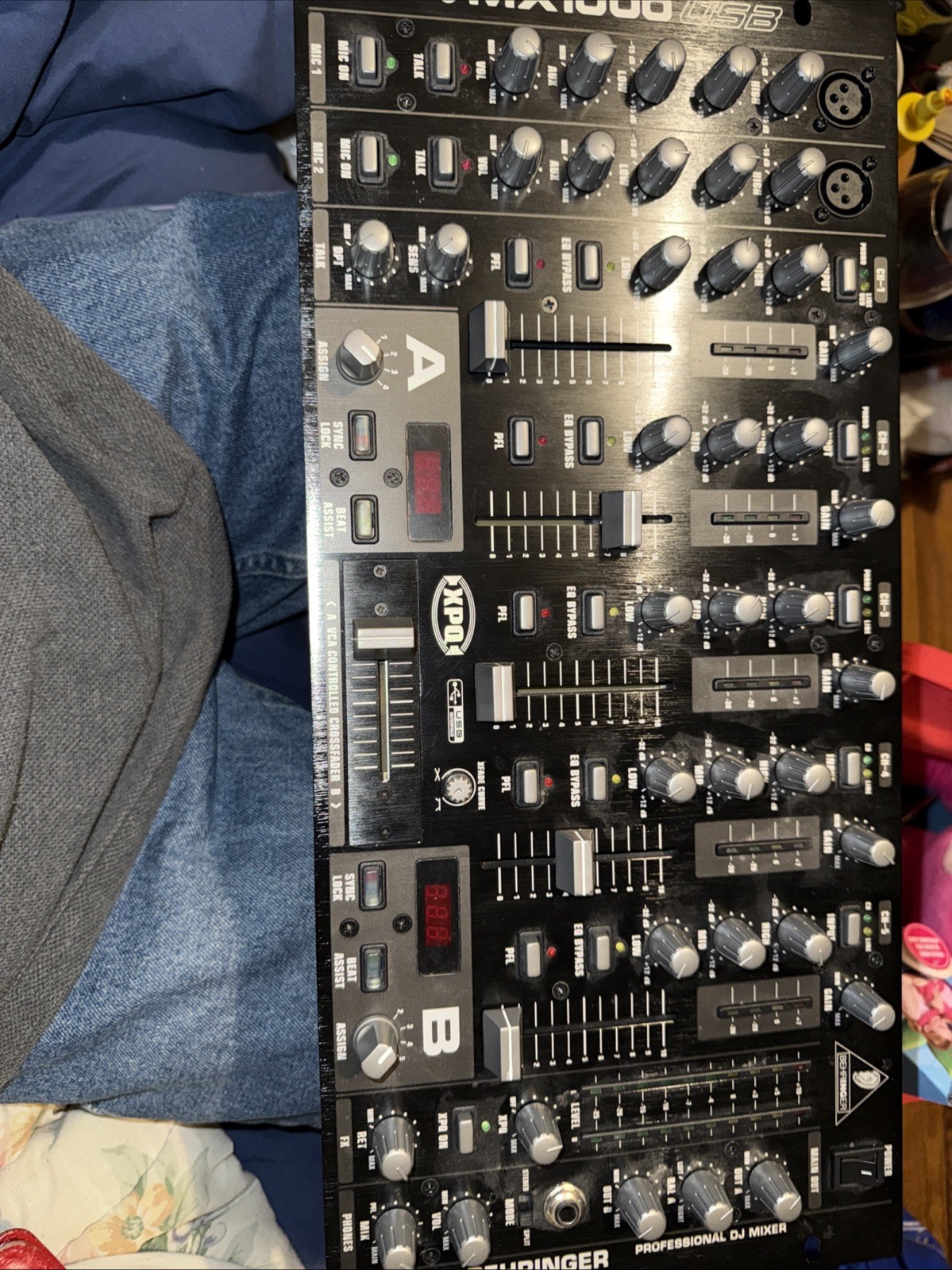 Behringer VMX 1000USB DJ Mixer