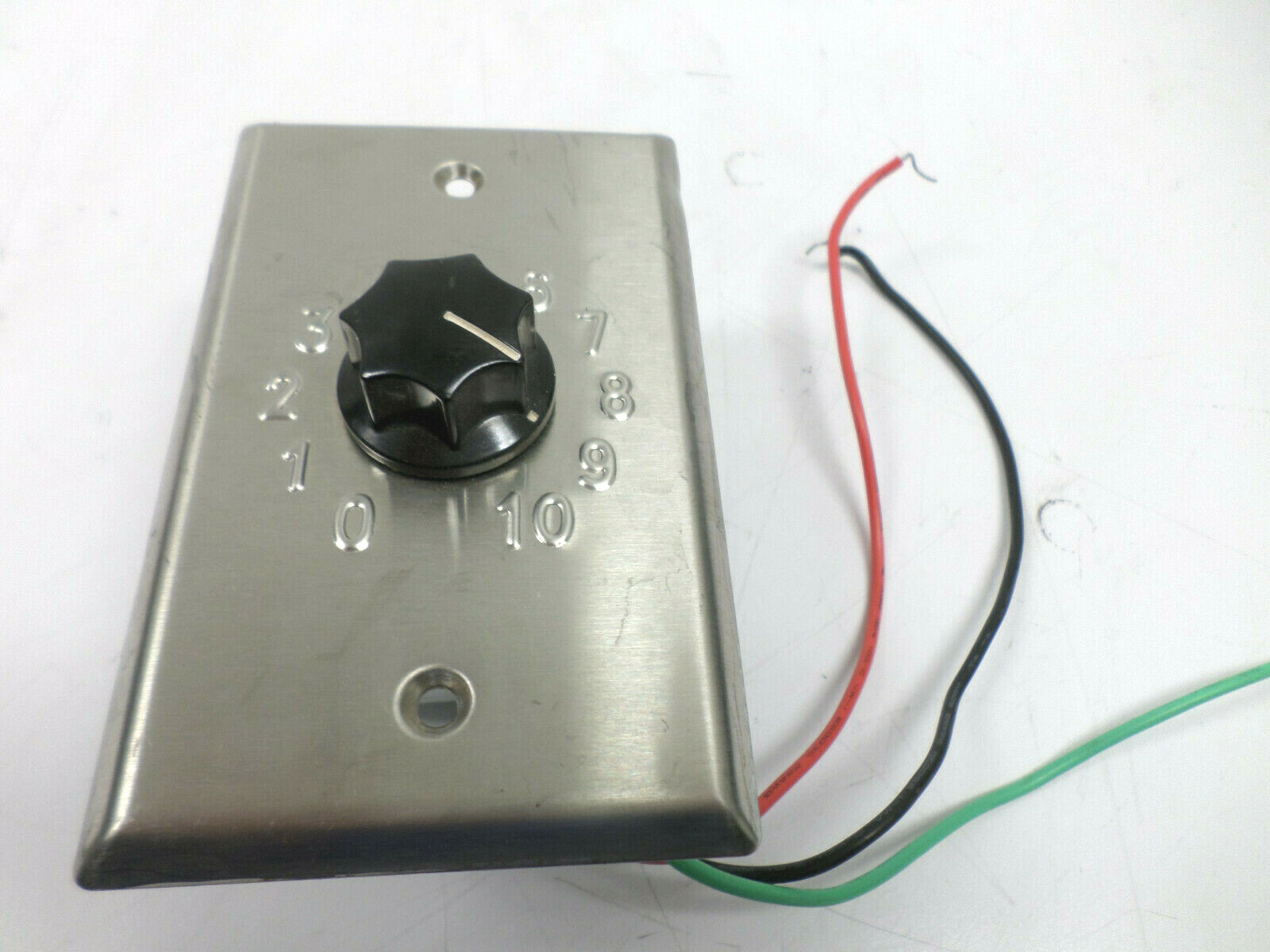 Quam QC-10 Wall-Mount Attenuator 20W Single Gang