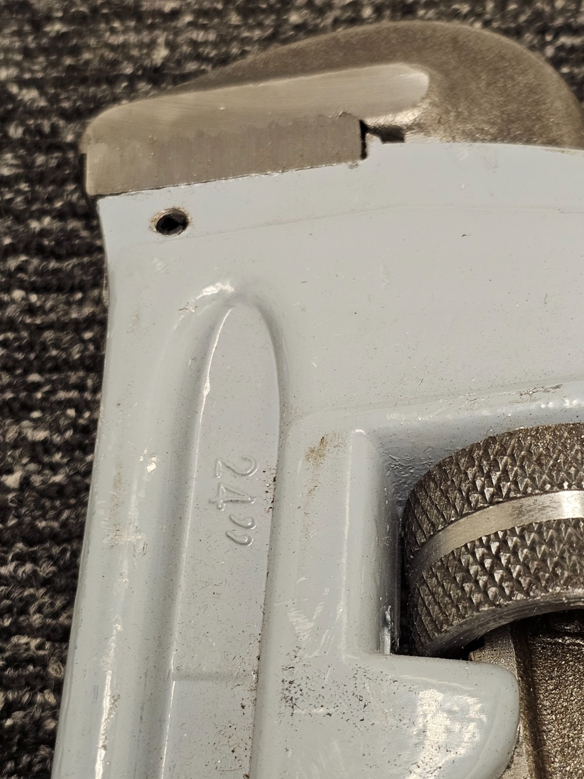 Adjustable Jaw Pipe Wrench 24" Size 21' Length Closed