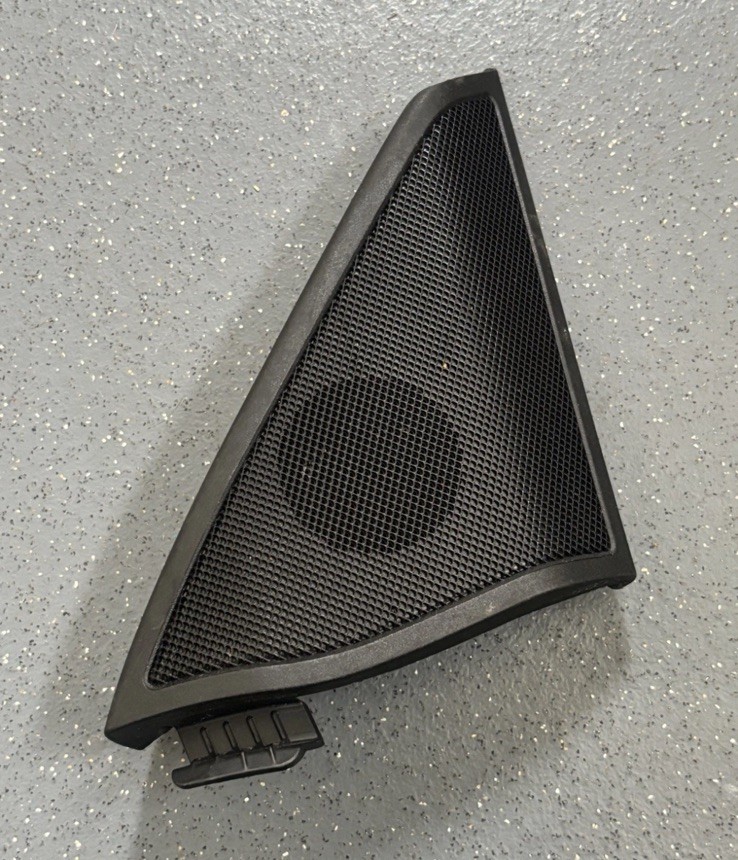 MERCEDES BENZ E CLASS W212 DRIVERS SIDE FRONT RIGHT TWEETER SPEAKER A2127200248