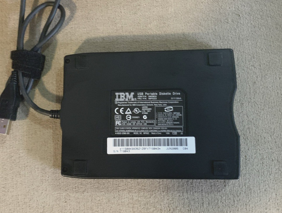 IBM ThinkPad USB Portable Diskette Drive & Accessories