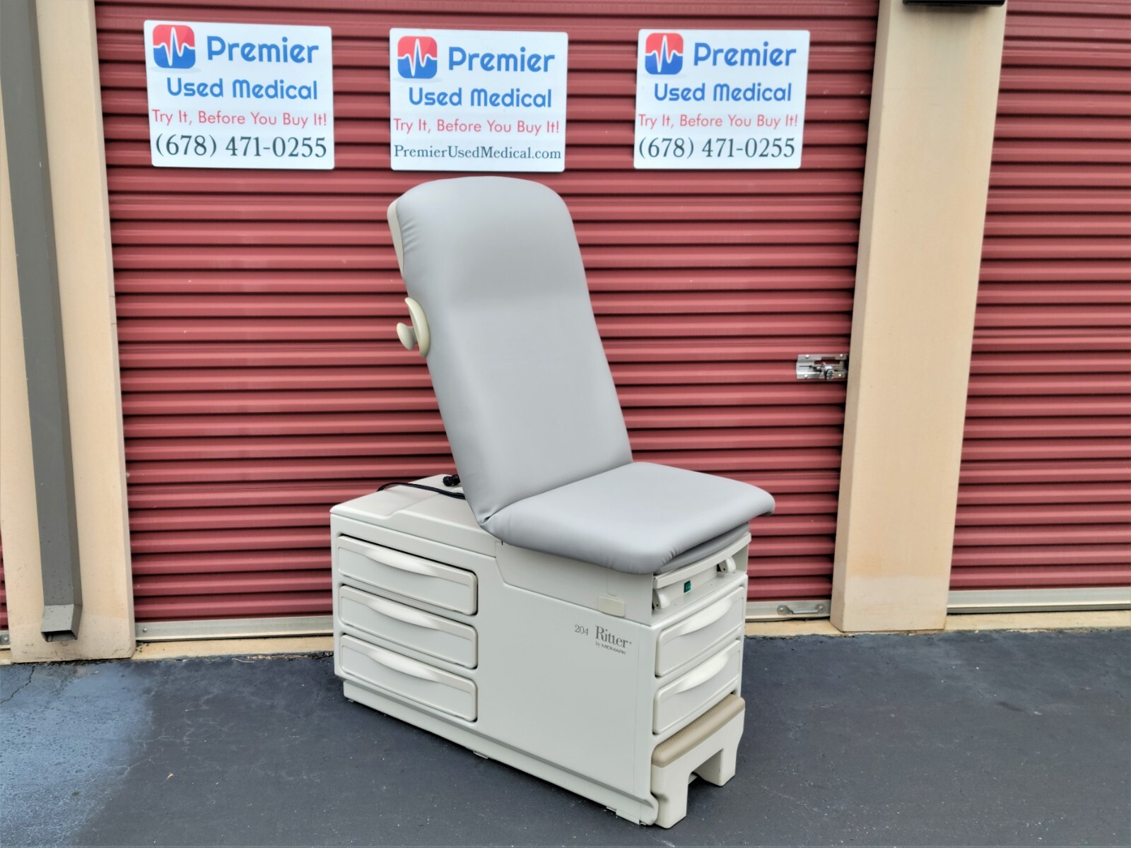 Ritter Midmark Exam Table Model 204 New Graphite Upholstery Premier Used Medical