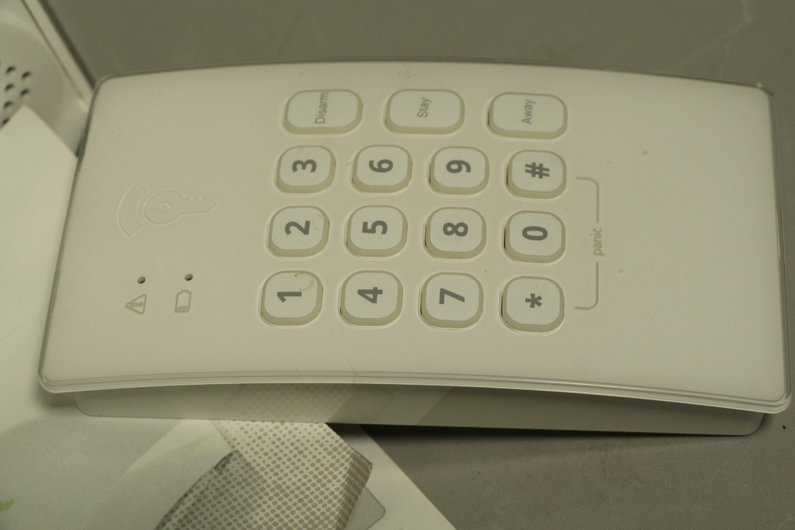 Frontpoint Home Security System Hub FPHUB1, Keypad FPKP1