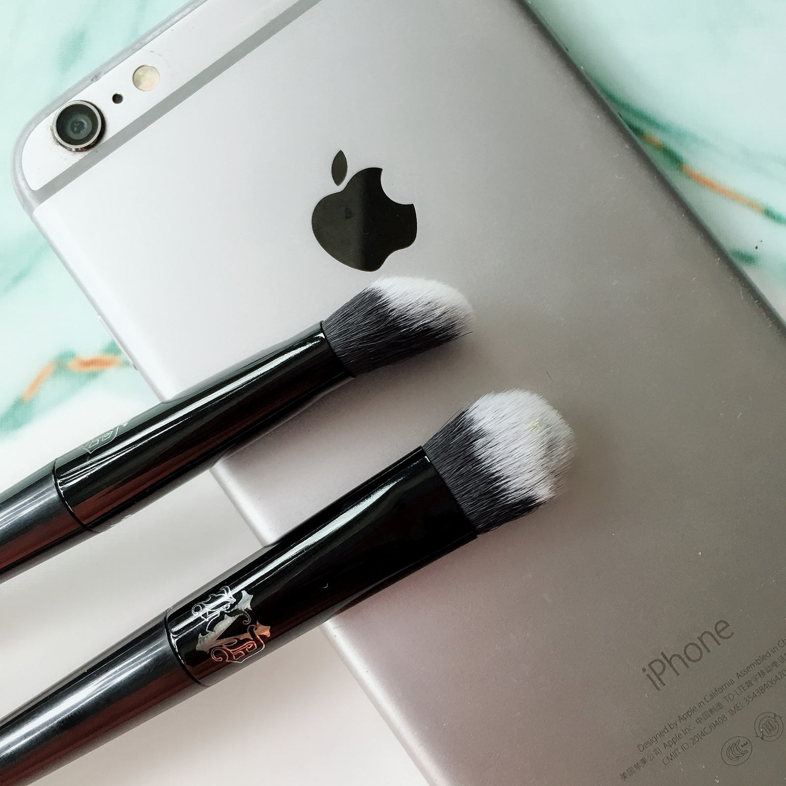 KAT VON D Lock-It Edge Concealer Brus Brush #35 Recommends~Premium Factory Made