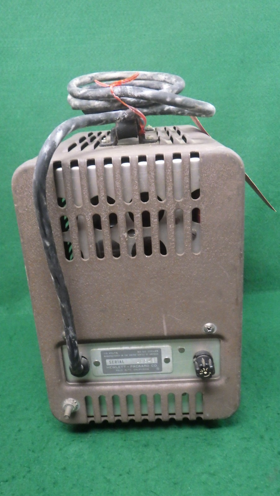 Vintage Hewlett Packard 400D Vacuum Tube Voltmeter Powers On/Untested #2