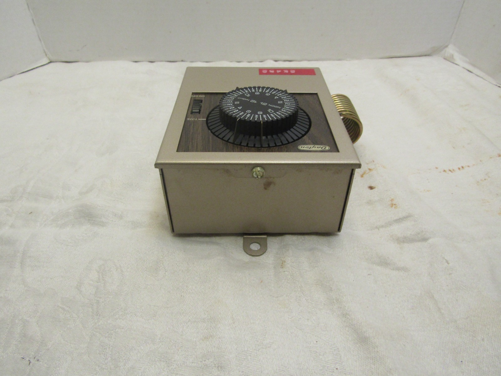 Dayton 2E452 Temperature Set-Back Control Thermostat New in Box FREE SHIPPING