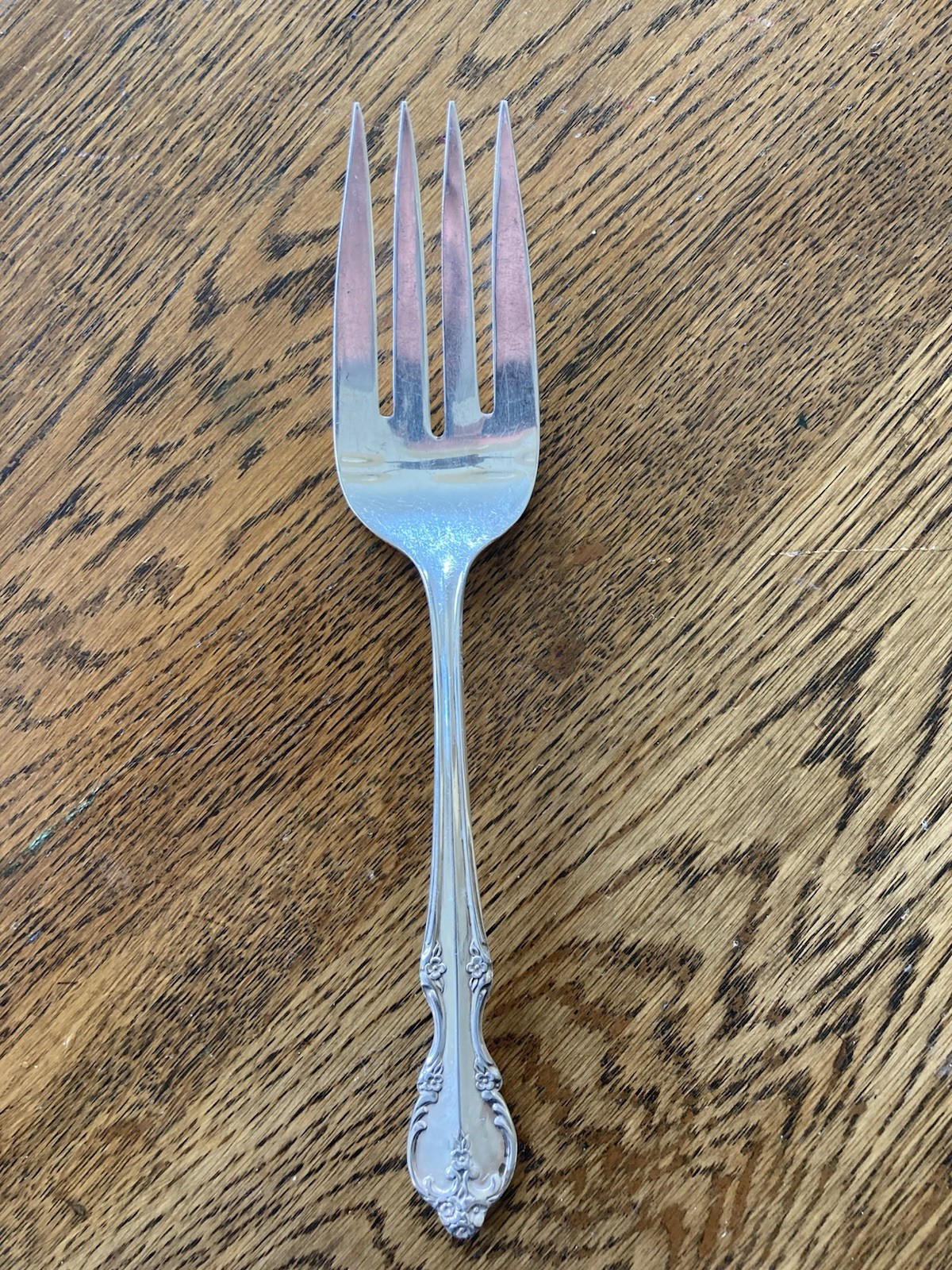 International Rogers Bros "SOUTHERN SPLENDOR" 8-3/4" Meat Serving Fork EUC