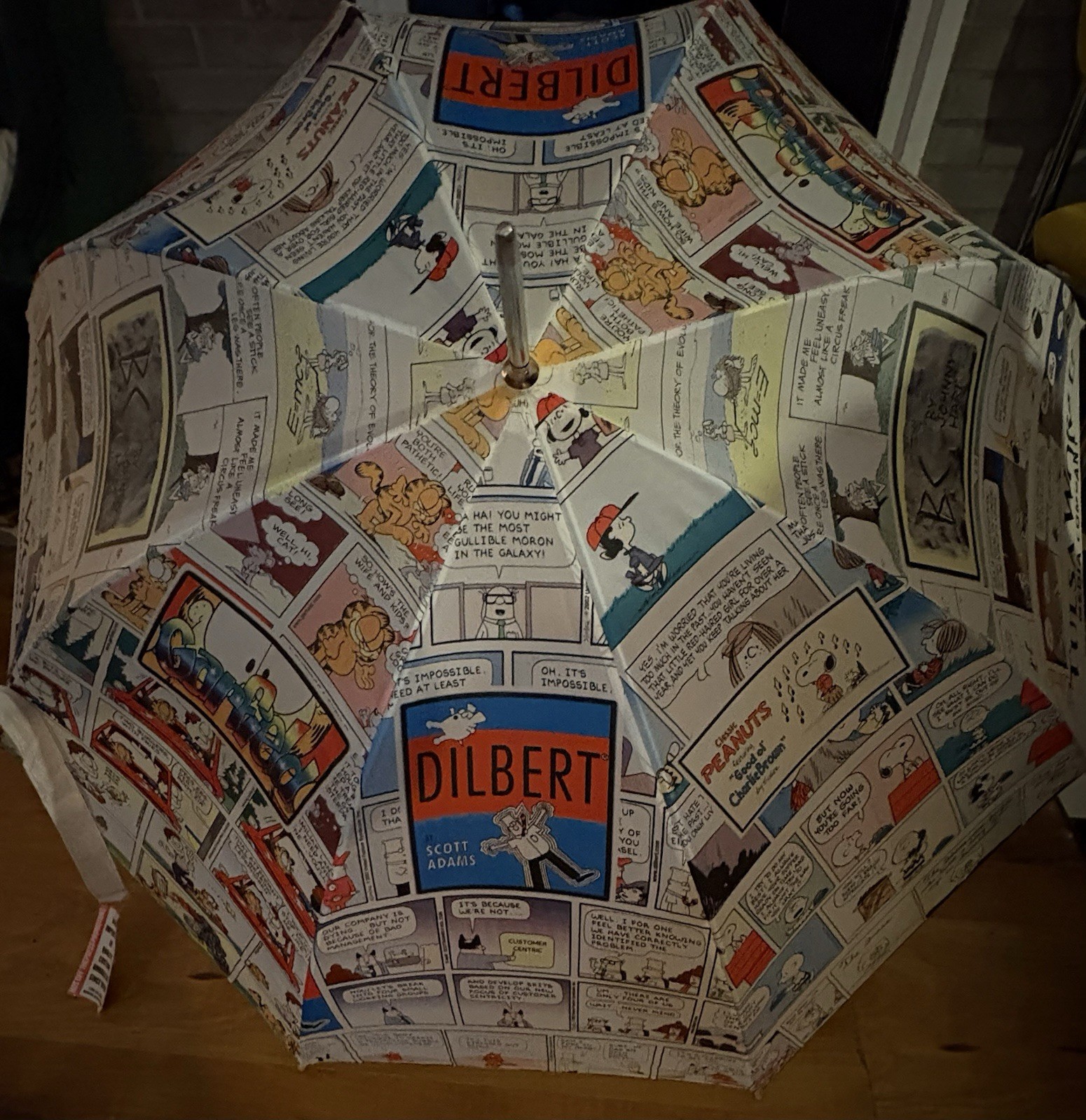 VTG Newspaper Comics Strip Tulsa World Umbrella Dilbert Peanuts Ziggy 36” Open