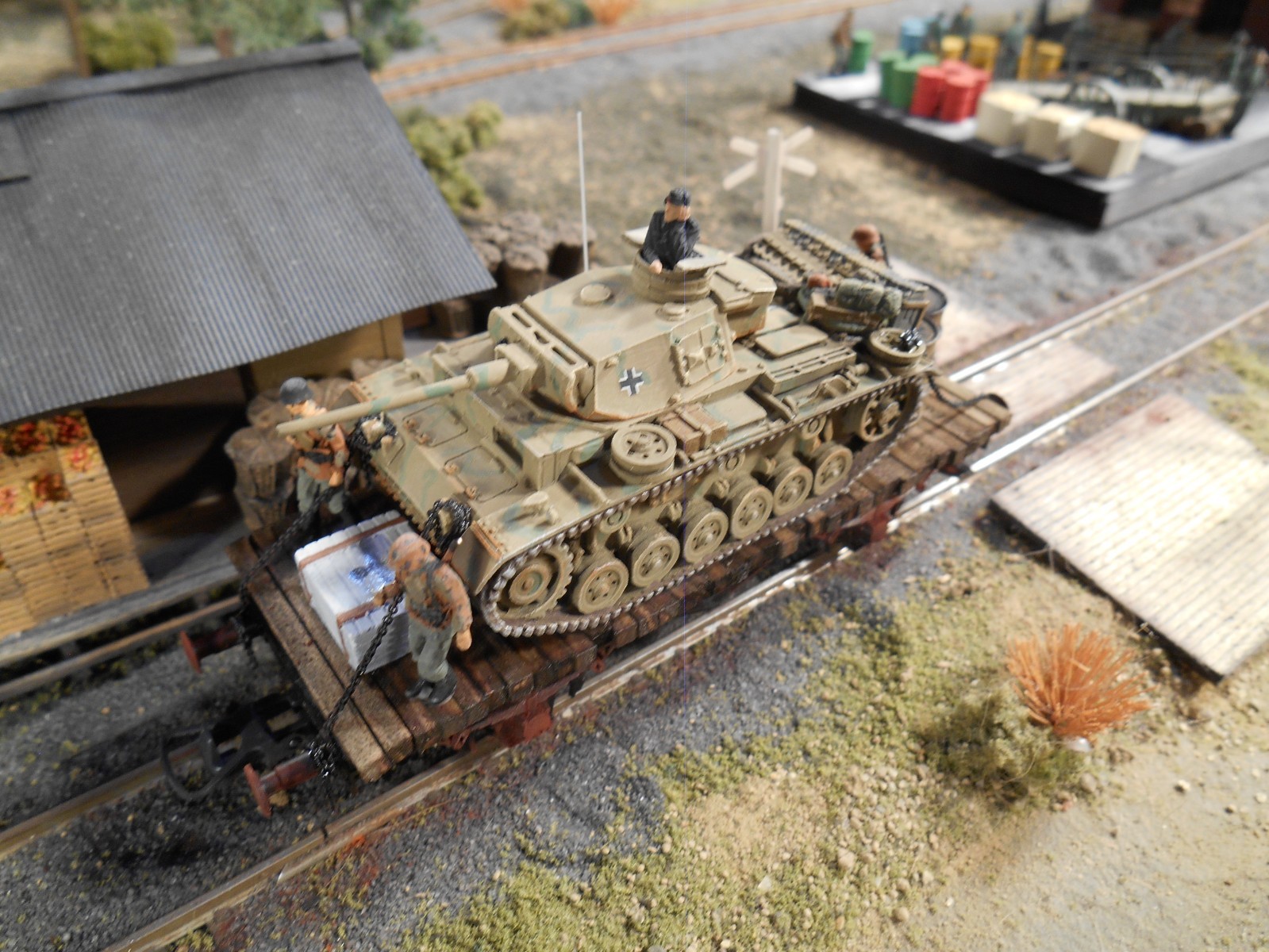 HO Roco Minitank 6th Panzer Army Tank Car with Soldiers A2312 Custom Detail