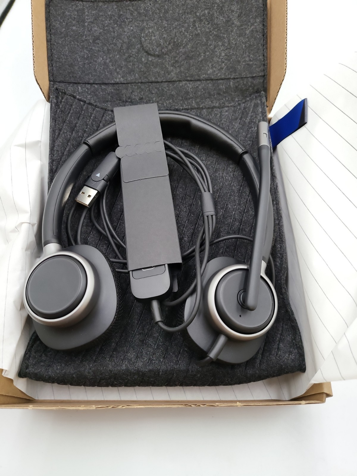 Poly Mission 625 Binaural Wired USB Headset C01C6AAAC3