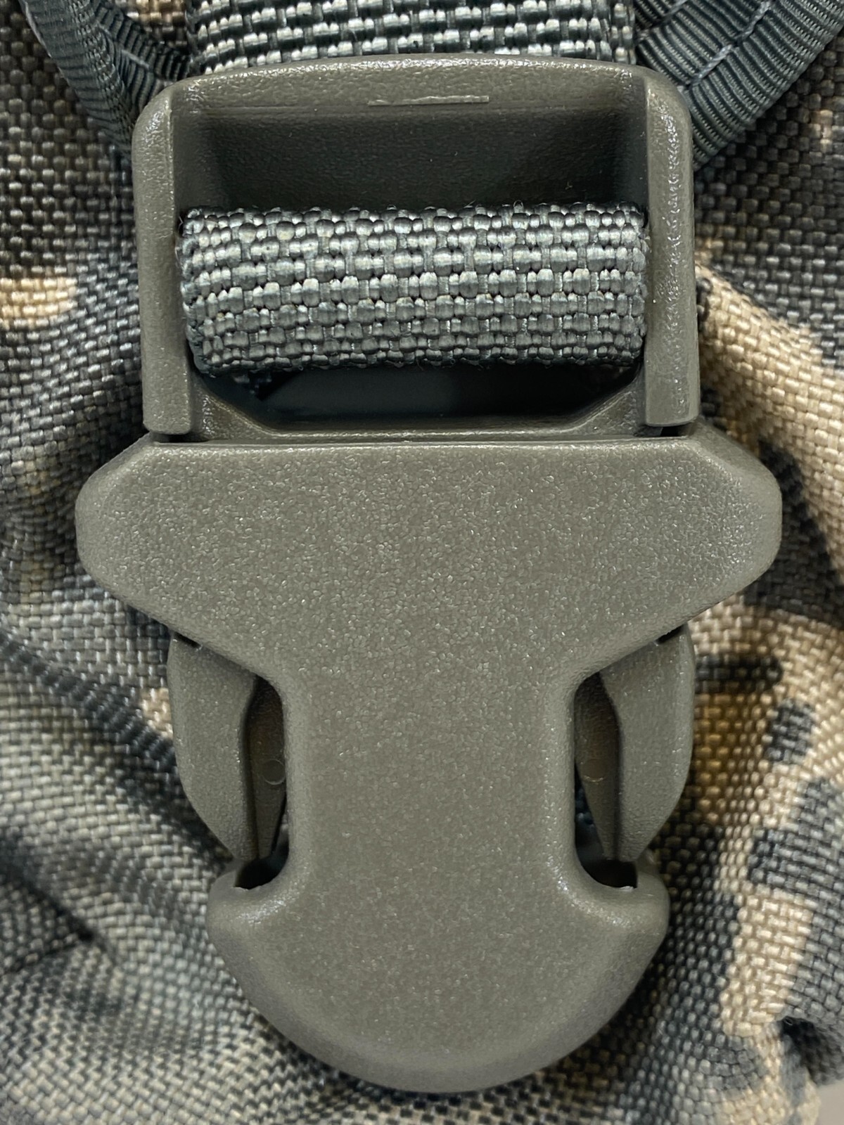 1" ITW Side Release Surface Mount Surmount Military Pouch Buckle FOLIAGE