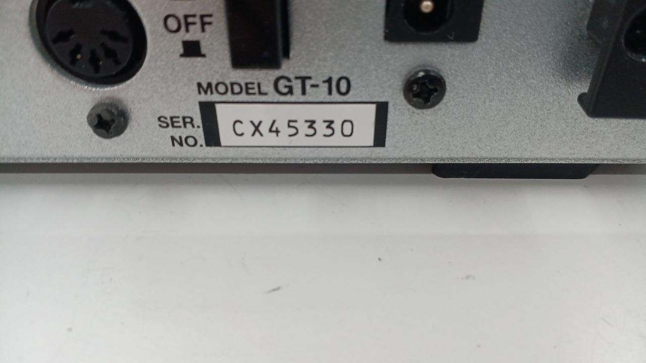 BOSS GT-10 MULTI-EFFECTOR 978799