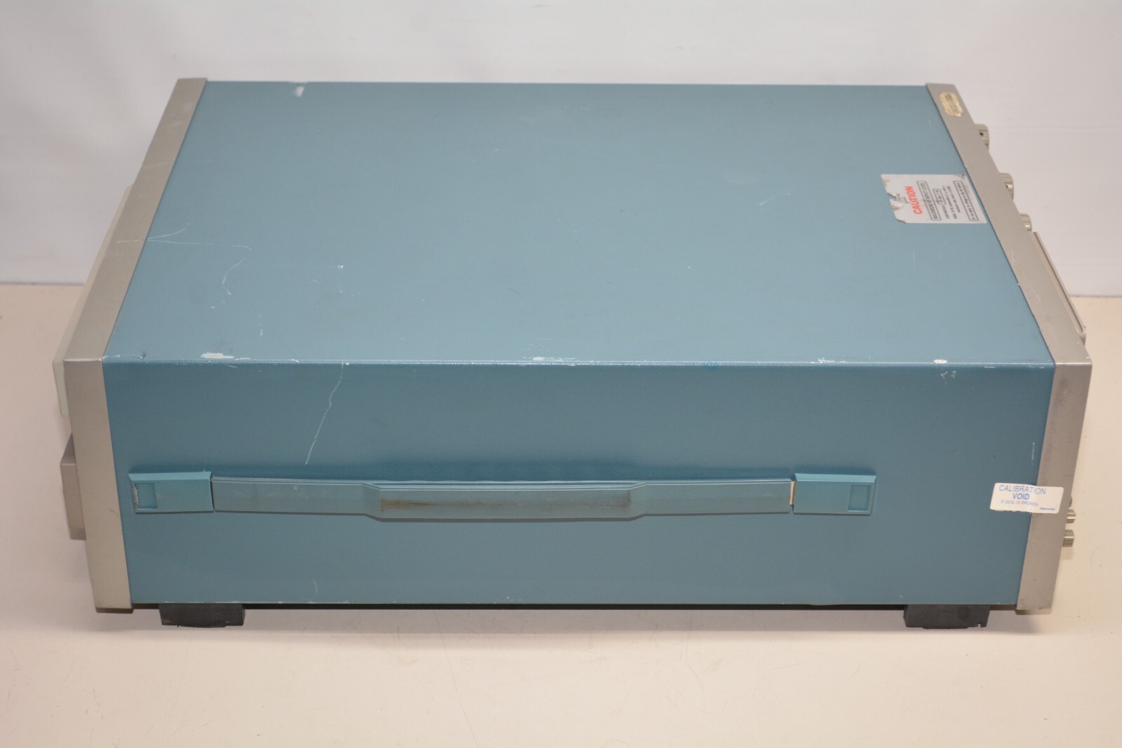 ^ Tektronix 2755P Programmable Spectrum Analyzer #W3783