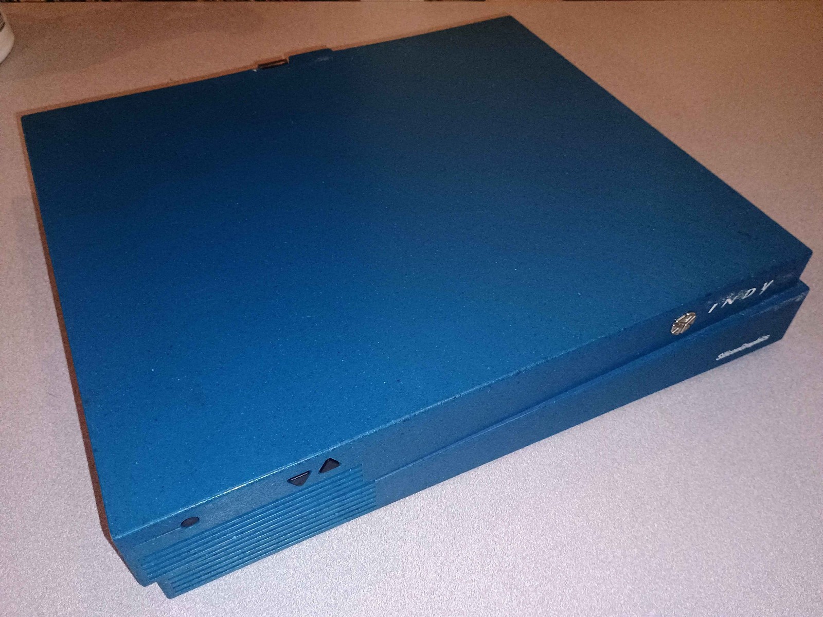 VINTAGE SILICON GRAPHICS SGI INDY WORKSTATION UNIX IRIX COMPUTER TURNS ON