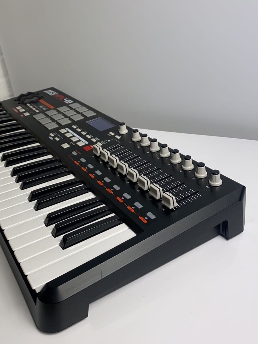 AKAI Synthesizer MPK49 Used