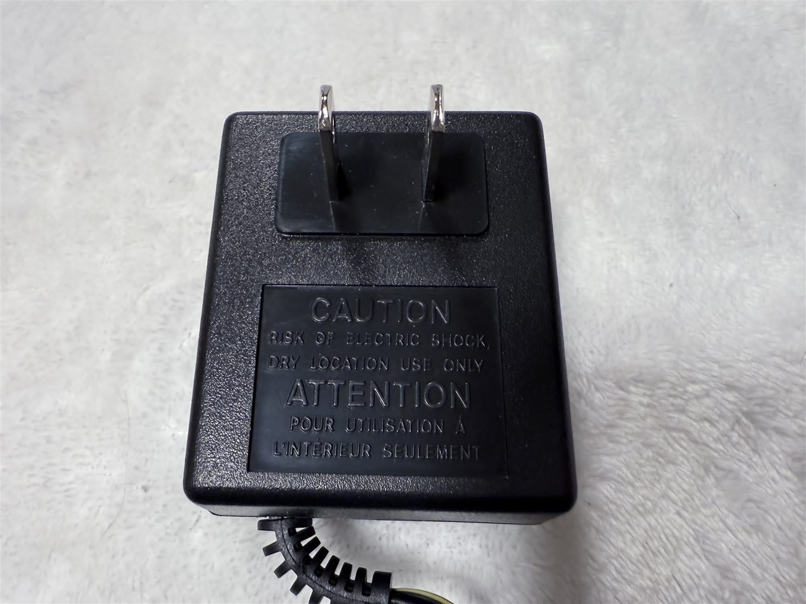 DIRECT PLUG-IN CLASS 2 TRANSFORMER 41A-12-830 EIA 363 0412 S CHARGER