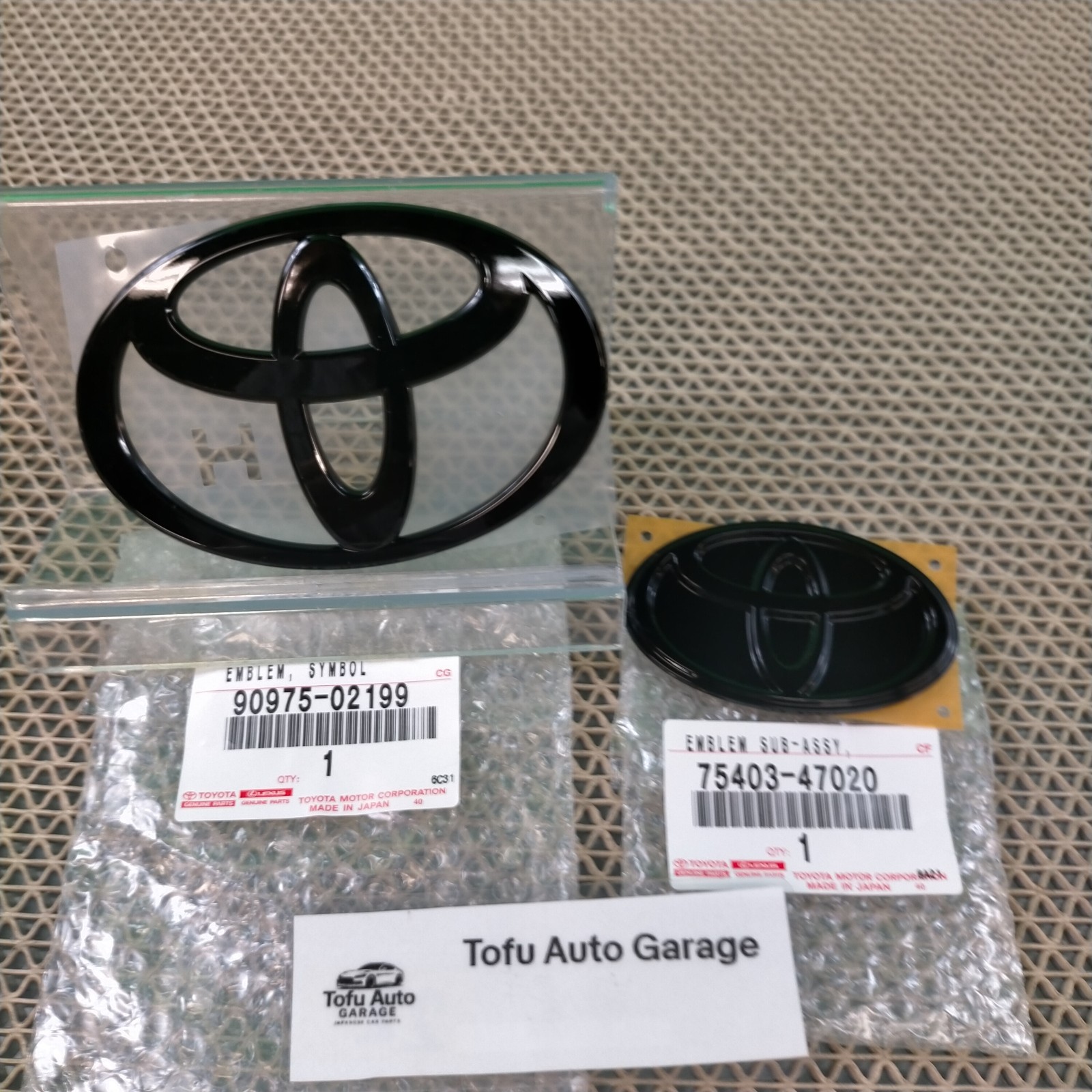 TOYOTA Prius 60 Nightshade MXWH61 Front Rear Emblem Set Black OEM JAPAN JDM
