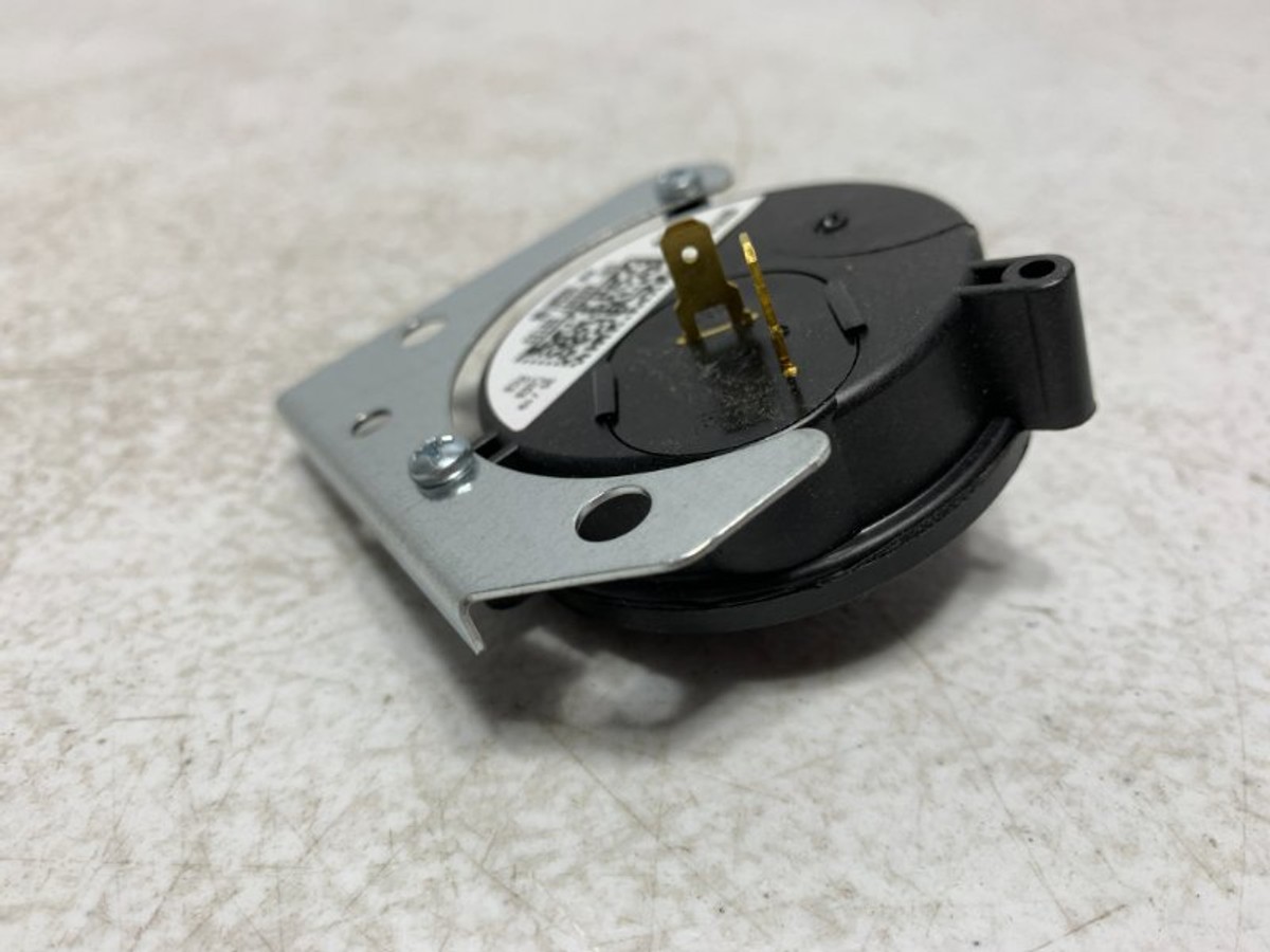 Lennox 80W52 Pressure Switch 0.60" WC