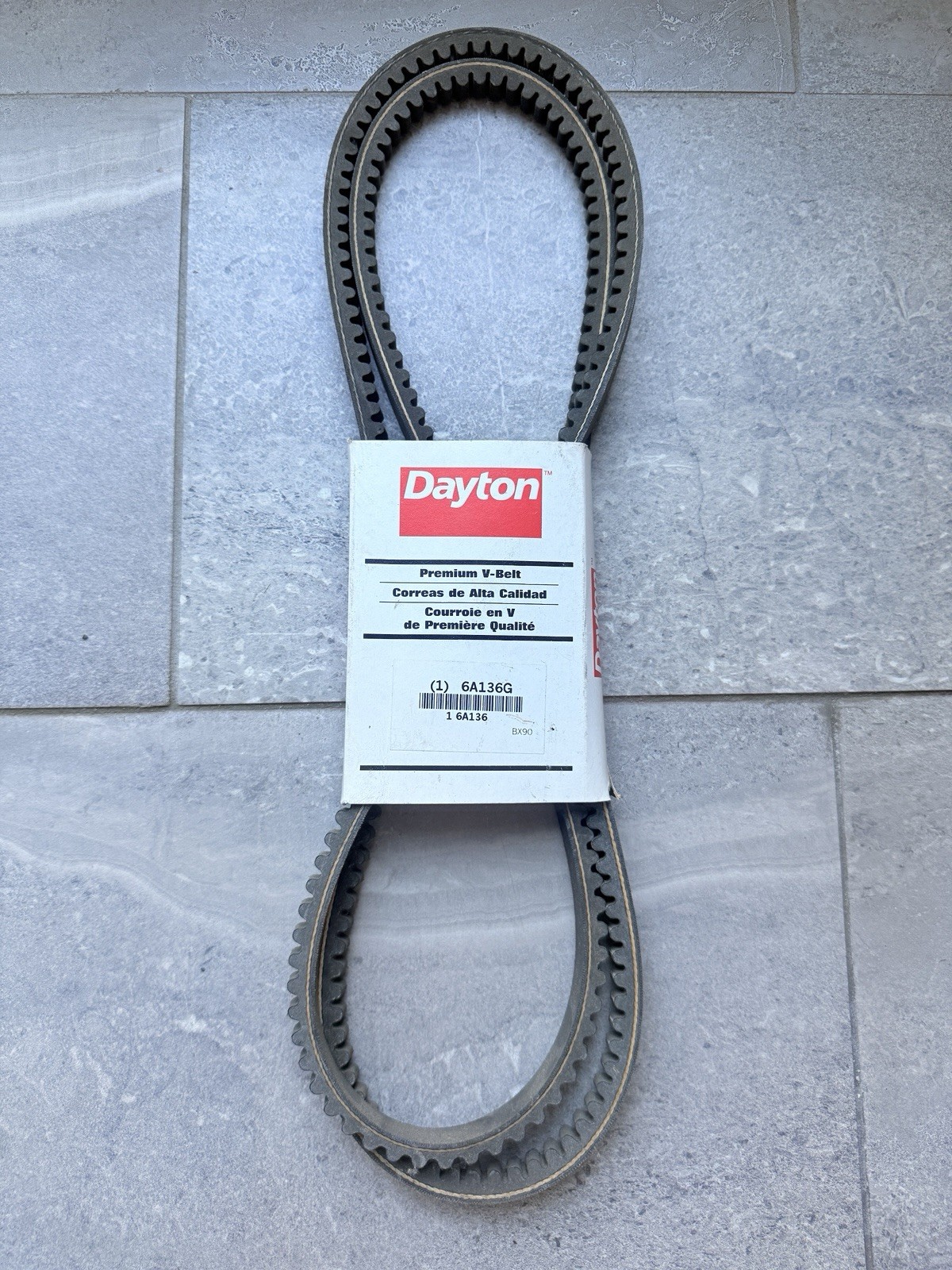 NEW DAYTON 6A136G PREMIUM V-BELT - NEW/FREE SHIPPING