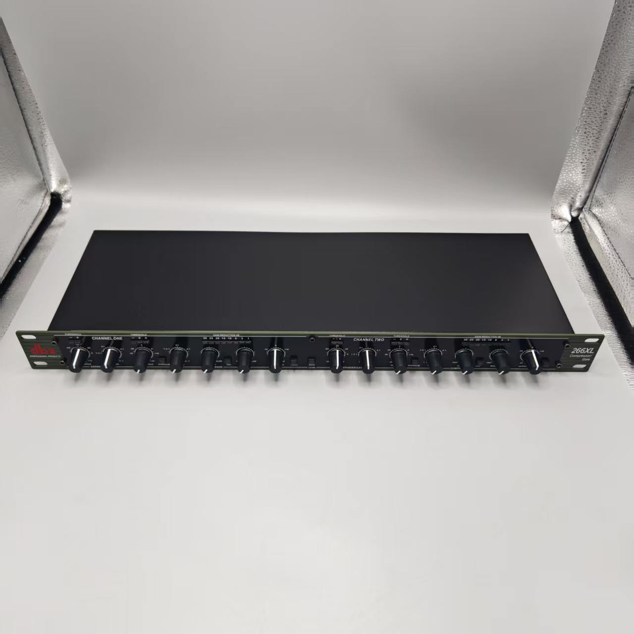 DBX 266xs Dual Channel Compressor Gate Dynamics Processor w/ Side Chain Insert