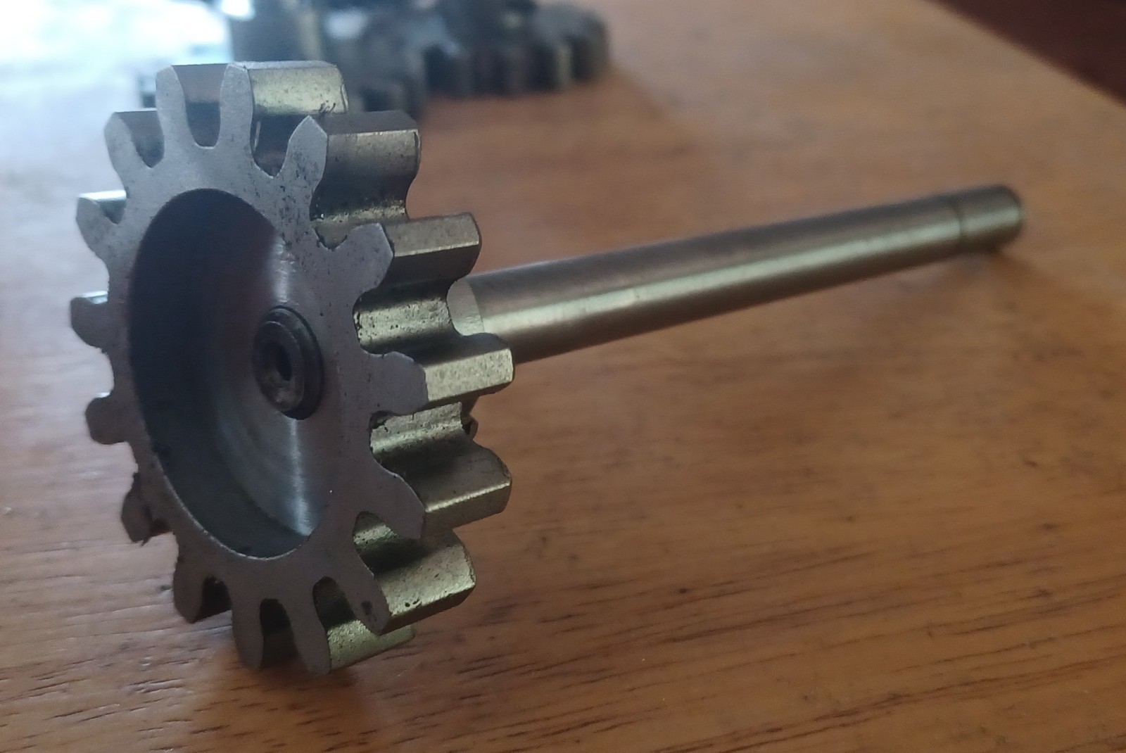 J2 Lasher Parts Gearbox Timing Shaft And Gear