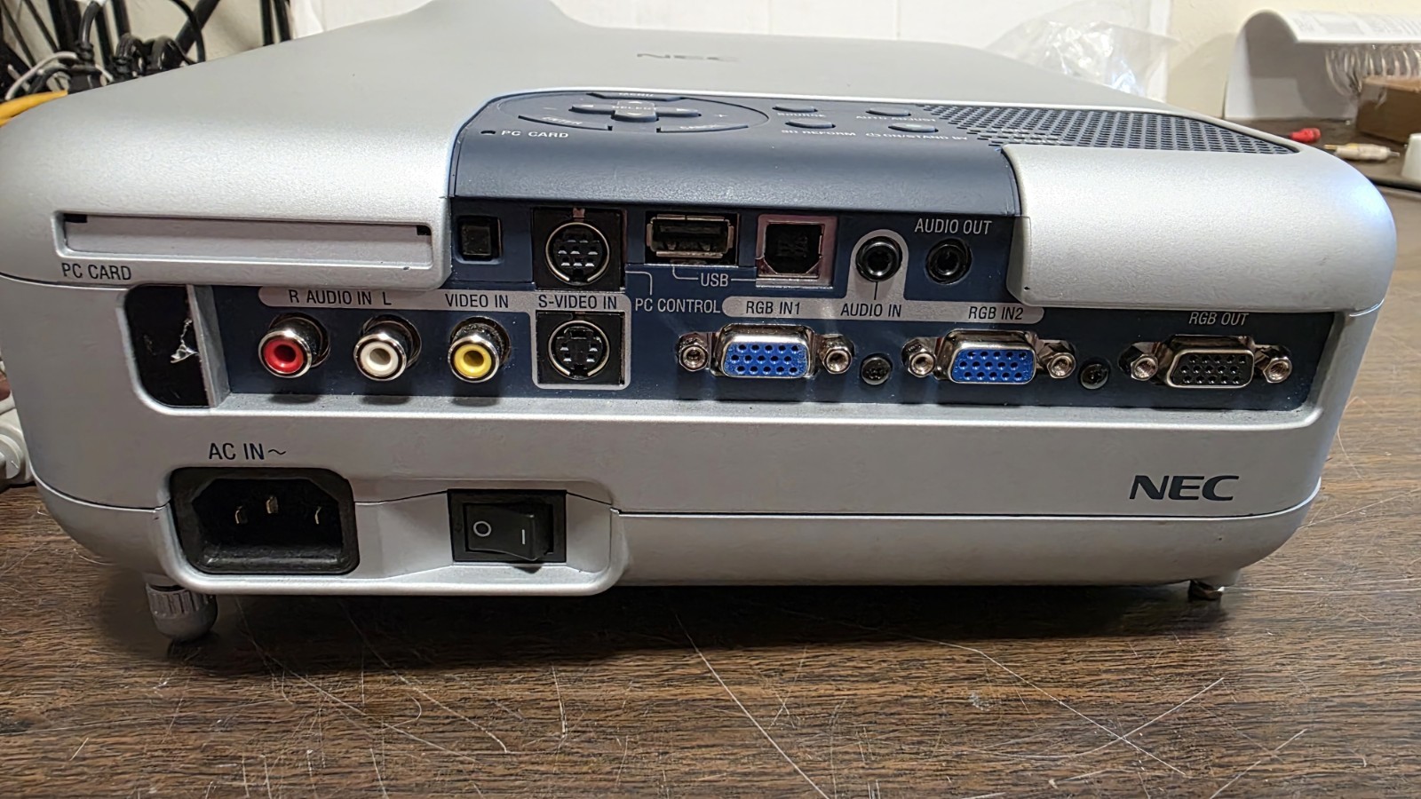 NEC LT260 Projector 606 Hours