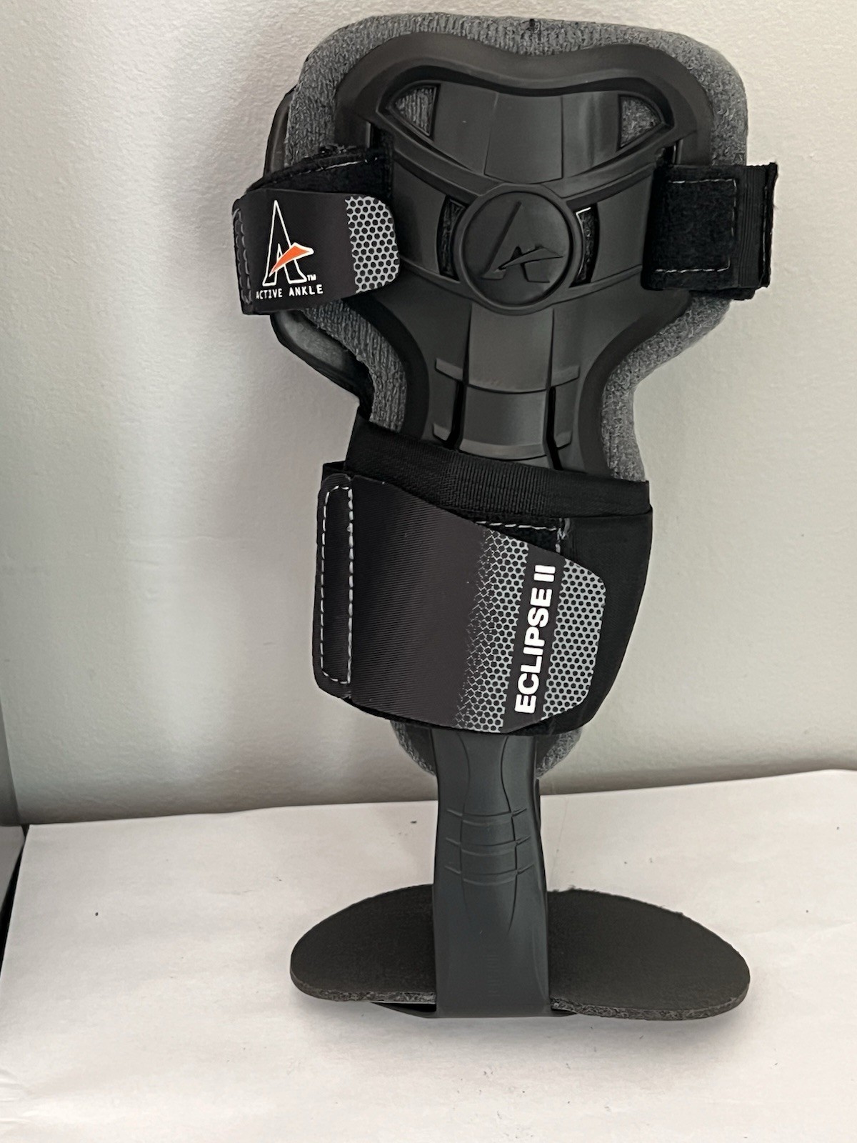 Active Ankle Eclipse II Rigid Ankle Brace Small