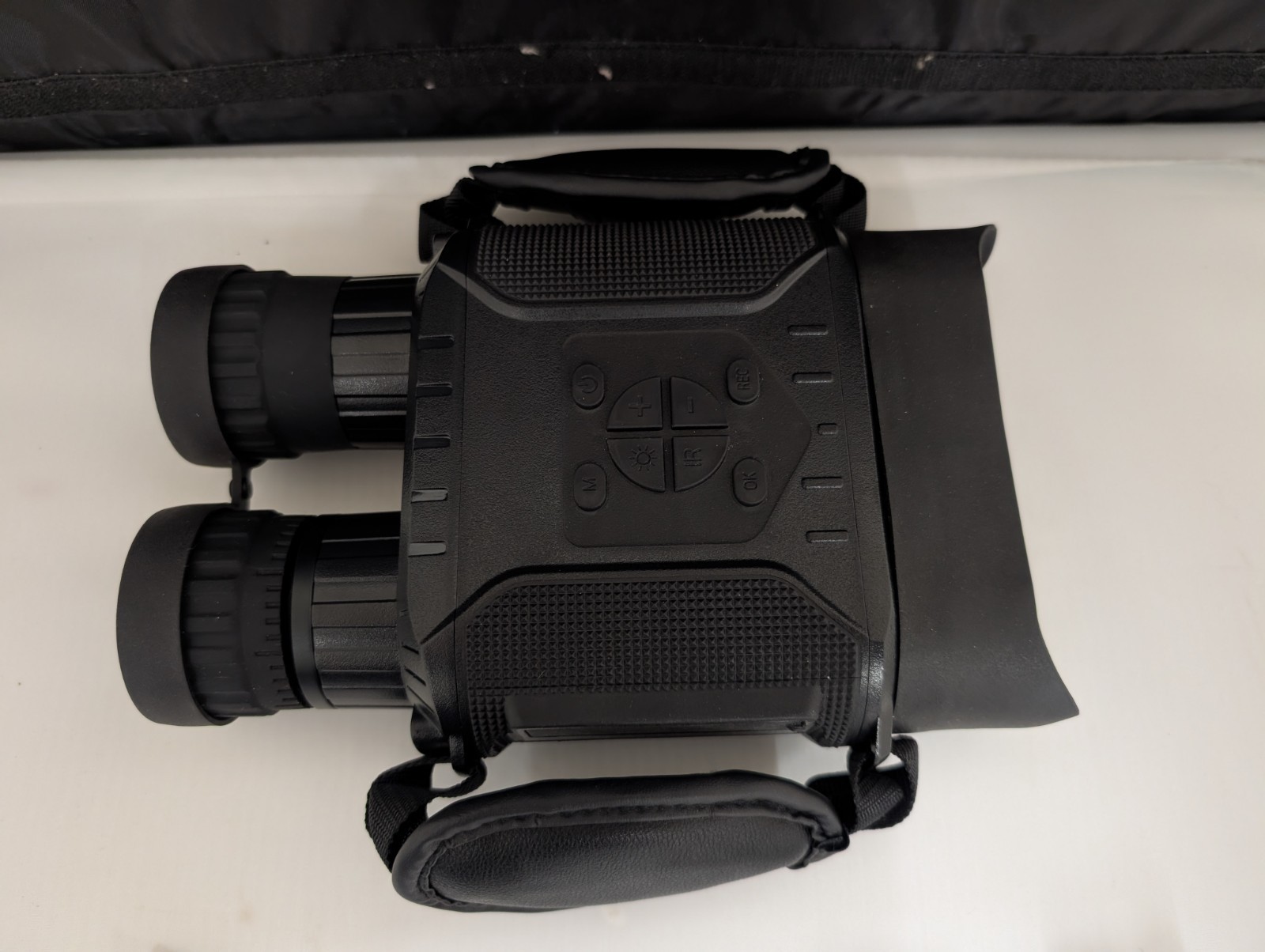 Bestguarder NV-900 Digital Night Vision Binoculars - Wide Dynamic Range