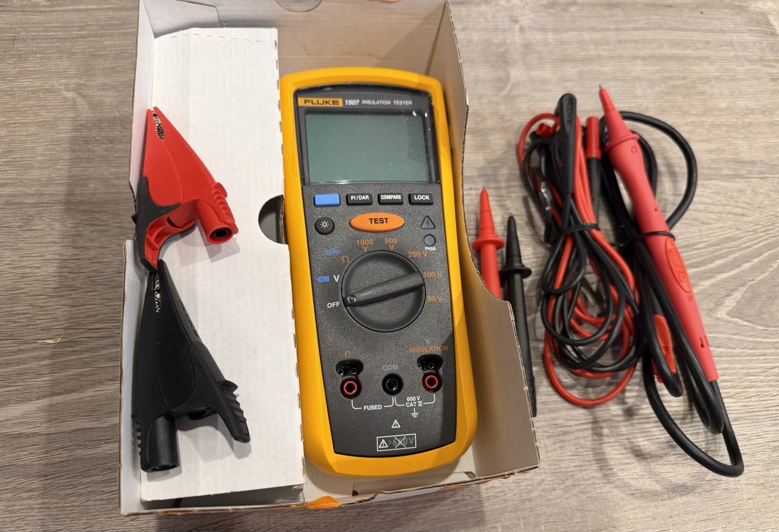 Fluke 1507 Insulation Resistance Tester