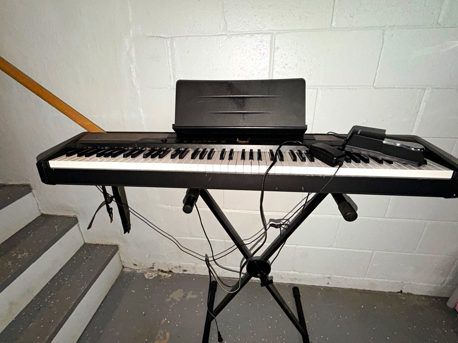 Casio CDP-100 88-Key Digital Home Piano Black w/ Built-In Speaker, Stand, Pedal.