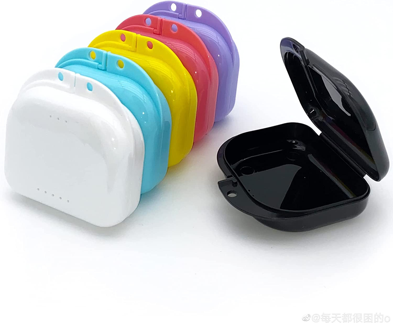 Retainer Case with Vent Holes, 6 Pcs Denture Case, Tight Snap Lock Orthodontic M