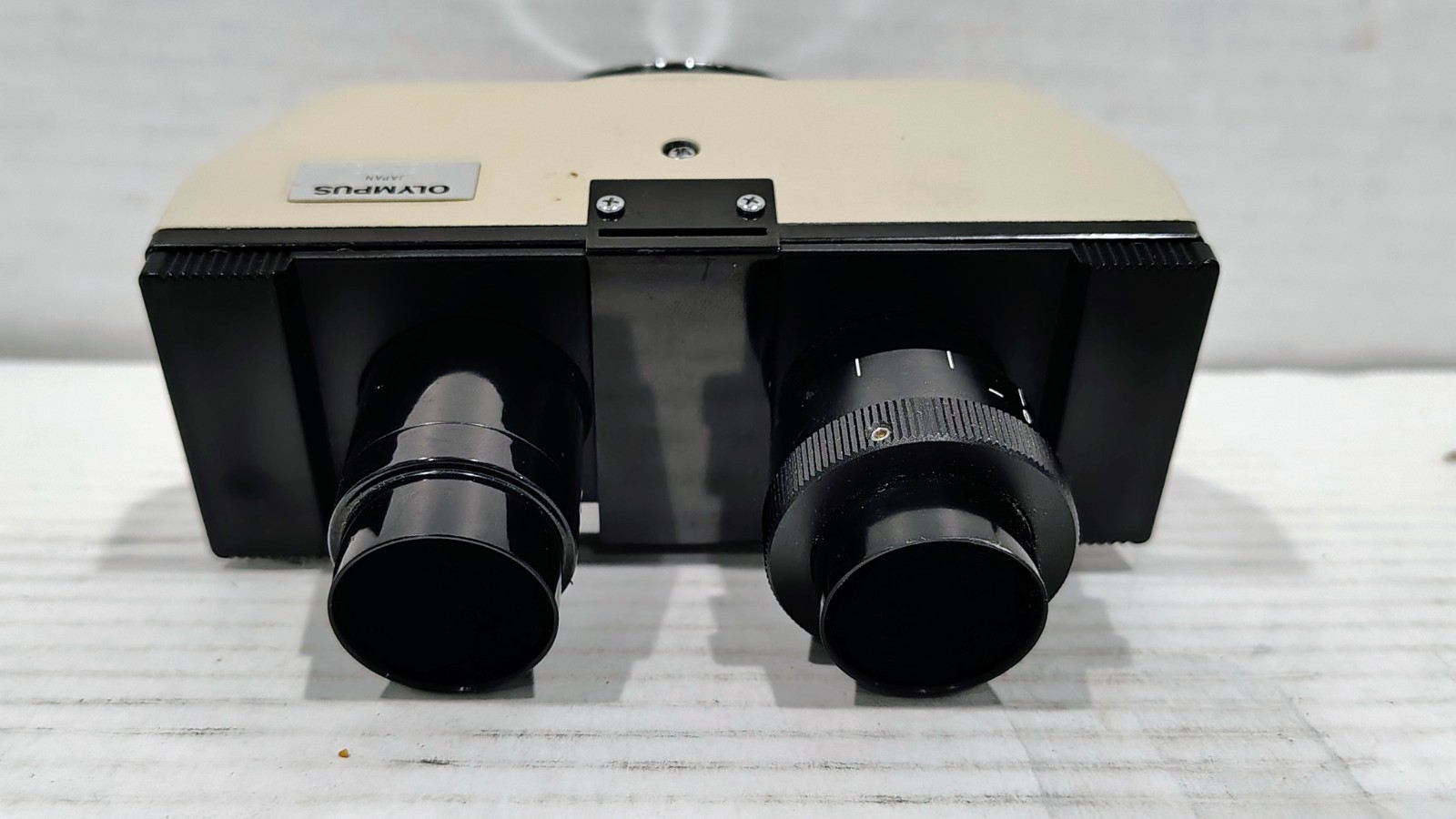 Olympus CH-2 CHT Microscope Binocular Eyepiece Head & Microscope Objectives Read