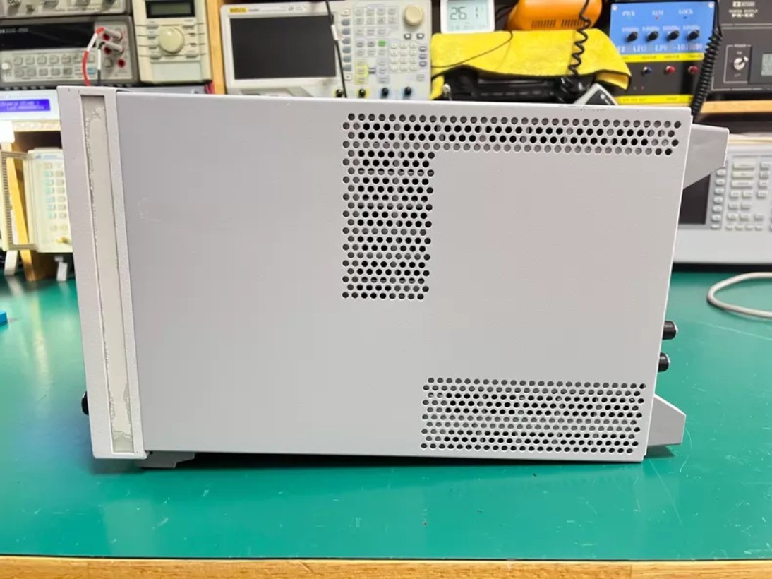 KEYSIGHT / Agilent E5062A 300kHz-3GHz Vector network Analyzer/used