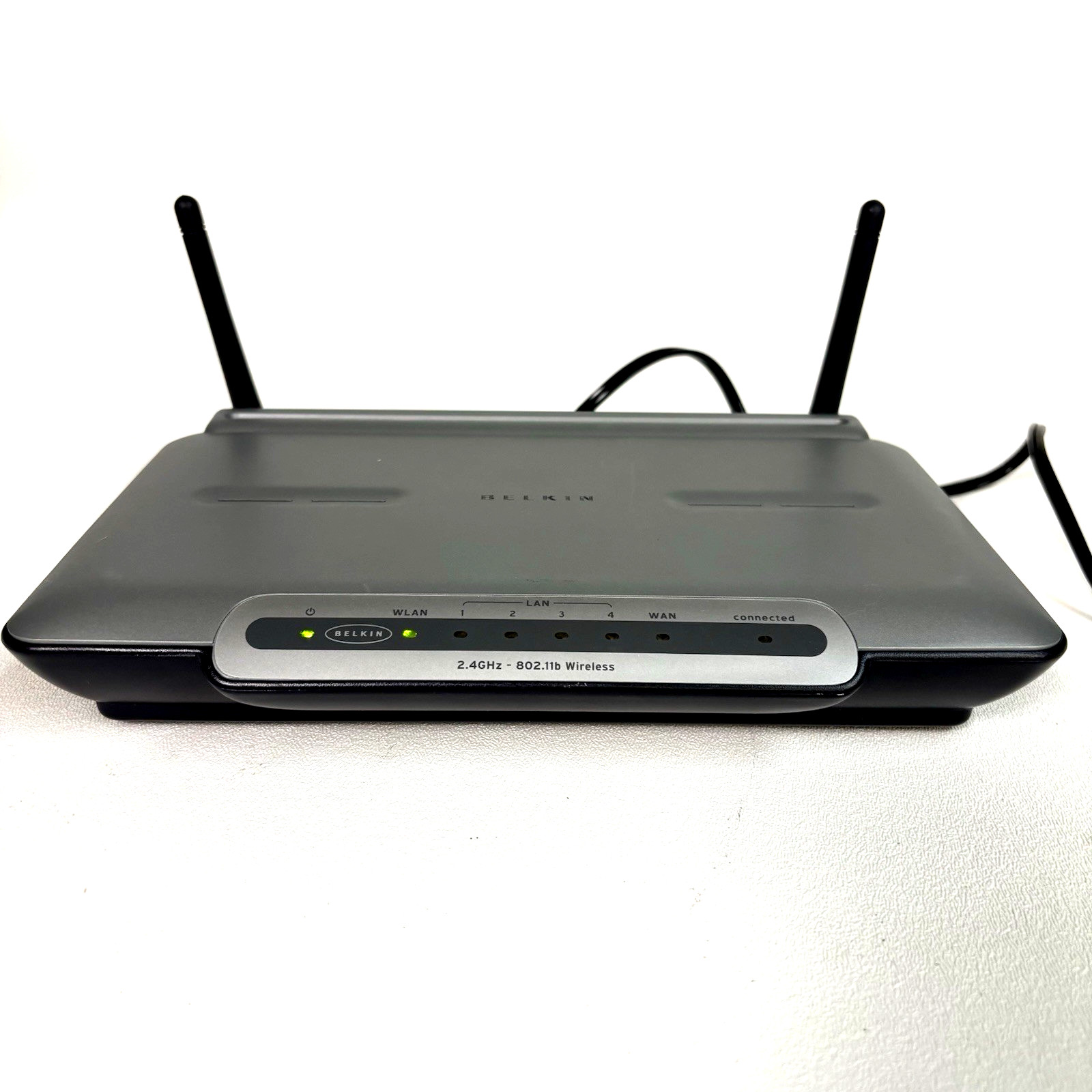 Netgear Range Max Wireless Router Belkin Model F5D 6231-4