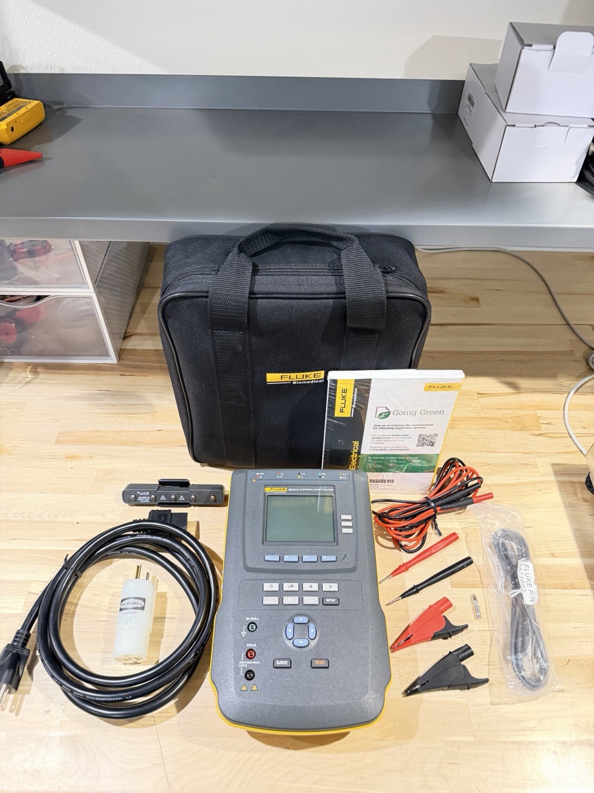 FLUKE ESA612 ELECTRICAL SAFETY ANALYZER W/ ACCESSORIES (TESTED) SHIPS FREE NEW
