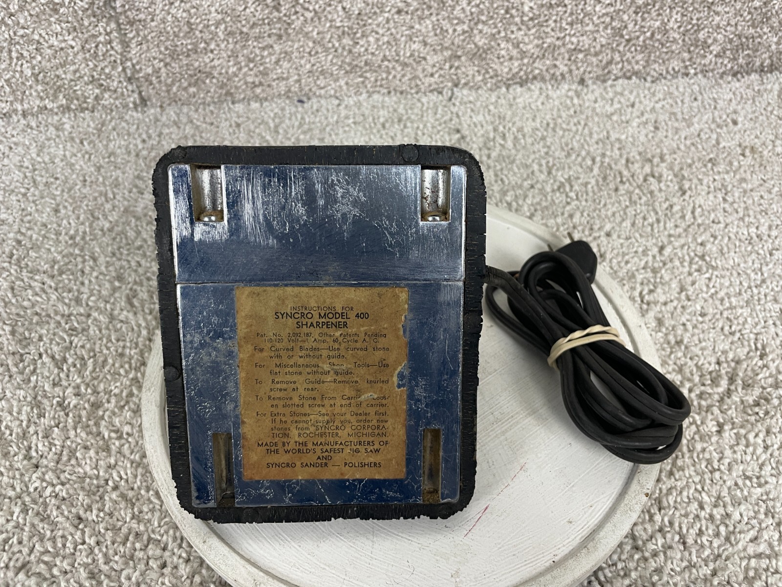 Vintage Syncro Model 400 Electric Sharpener W/ Instruction Tested/Works