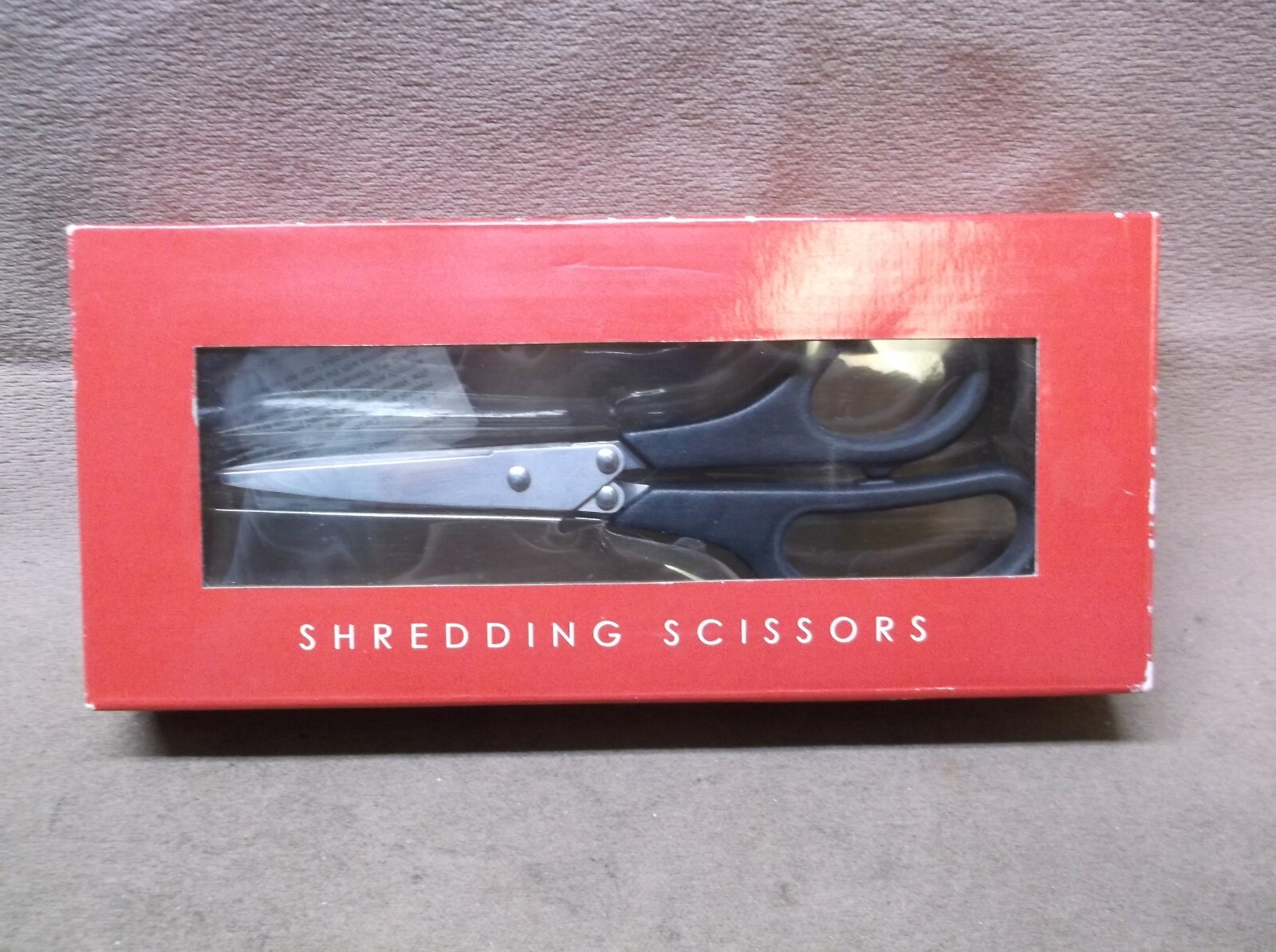NIB NEW IN BOX SHREDDING SCISSORS SECURITY HAND HELD PAPER SHEDDER
