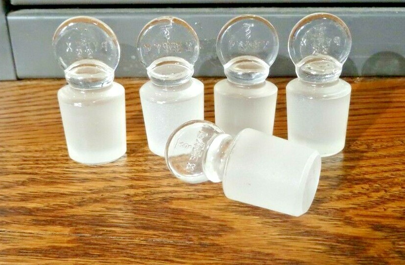 Lot of 5  "K" PYREX ST 22 Apothecary glass Bottle Stoppers  D21