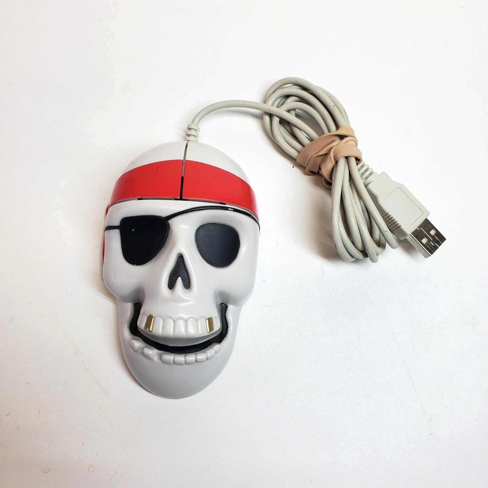 Vintage Pirate Skull Mouse Mechanical Kellogg Co. Model 00080