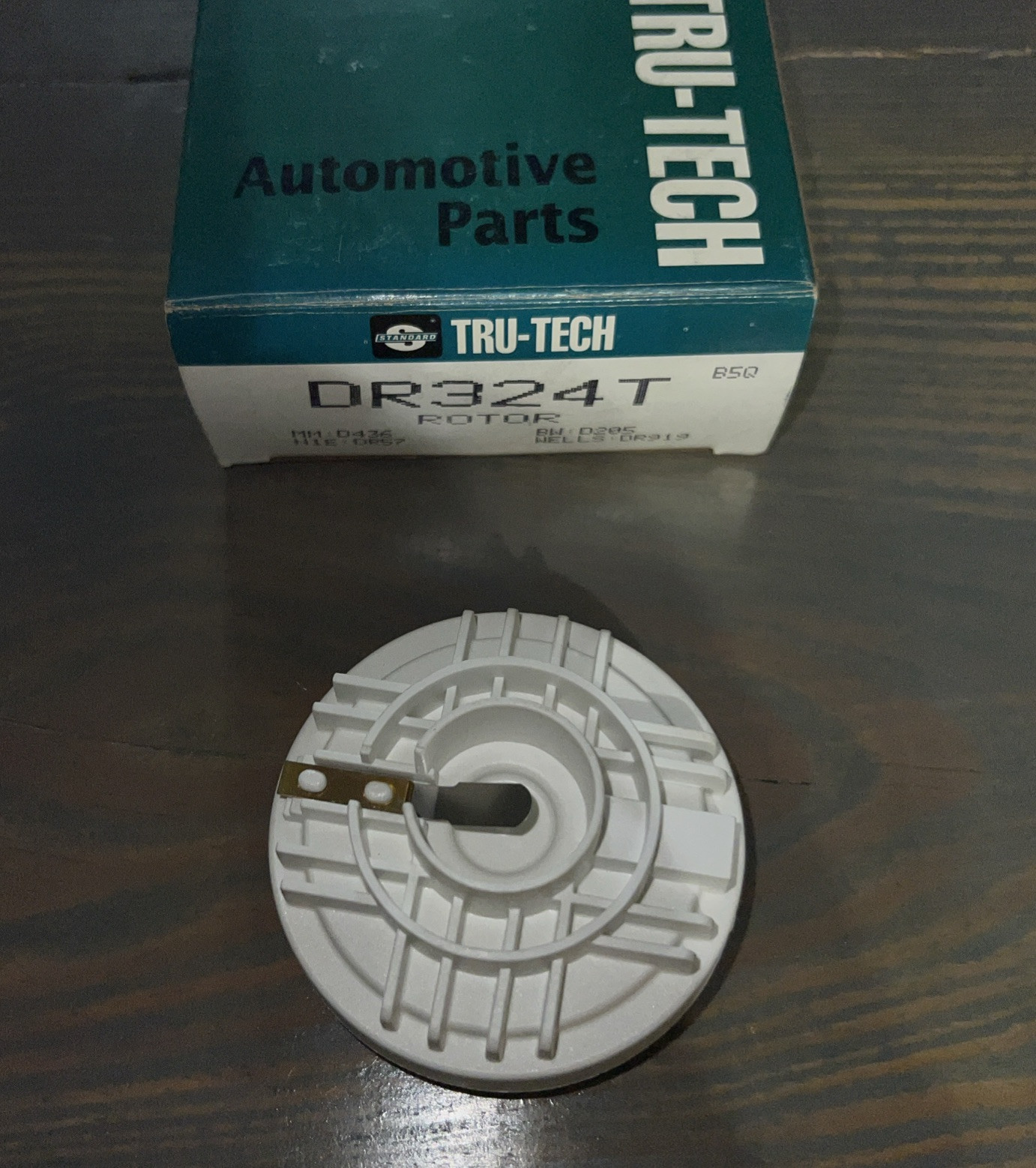 Standard Tru-Tech Distributor Rotor  DR324T