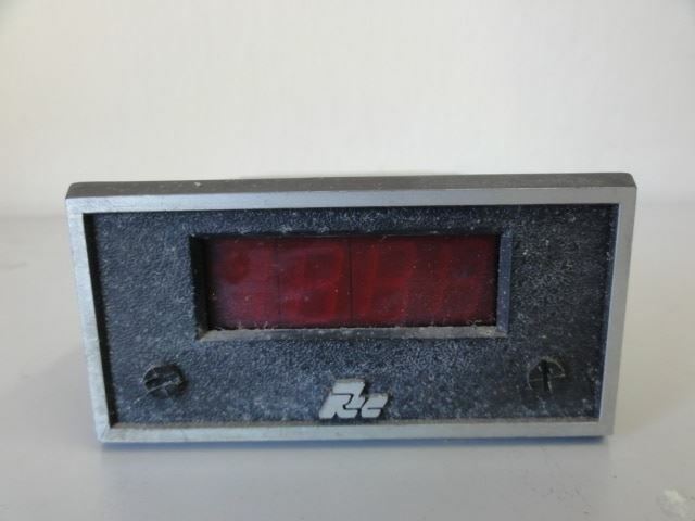 3 Red Lion Controls APLPV Process Voltmeters