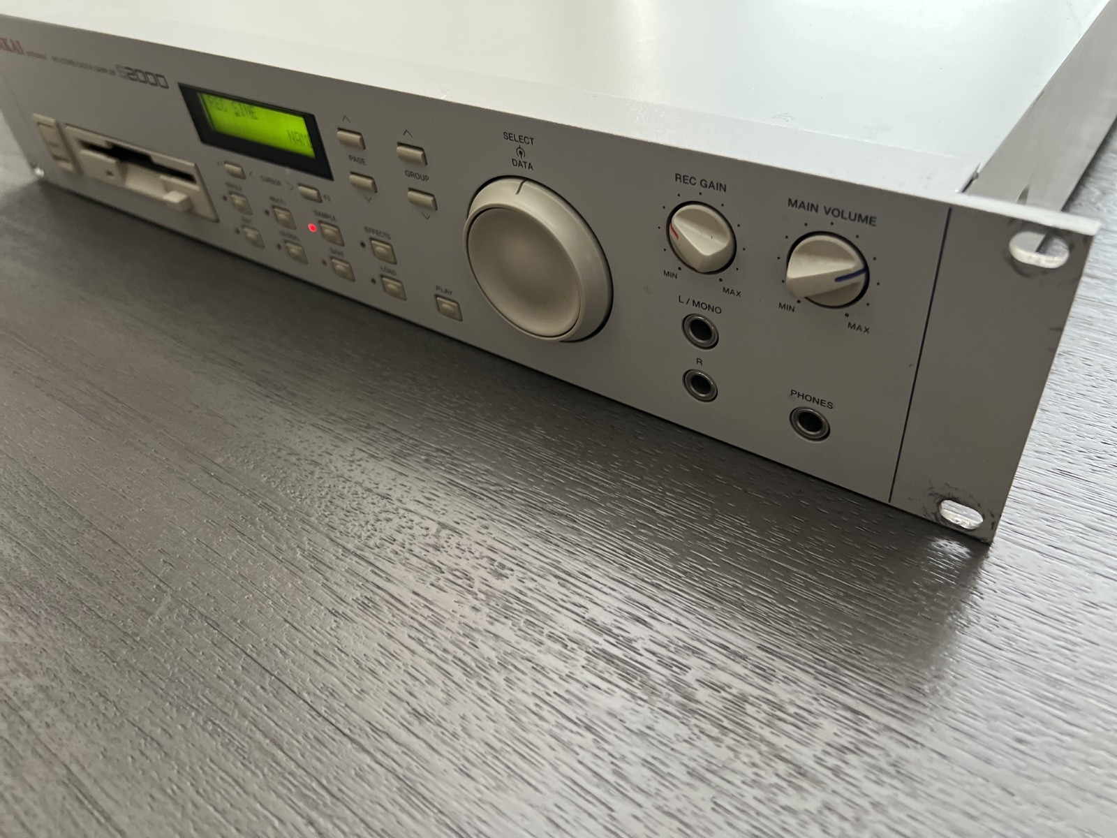 Akai S2000 MIDI Stereo Digital Sampler 1995
