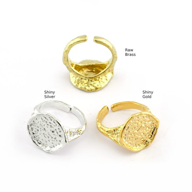 Signet art ring ,Hammered ring,Adjustable , Raw Brass, Shiny silver-gold 5627
