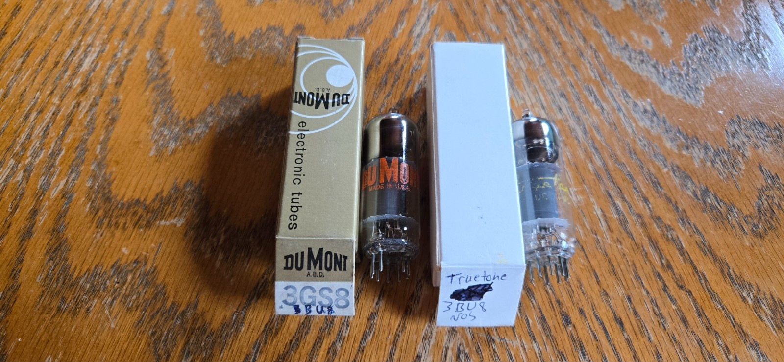 (2) DuMont/Truetone NOS 3BU8 3GS8 Vacuum Tubes Tested