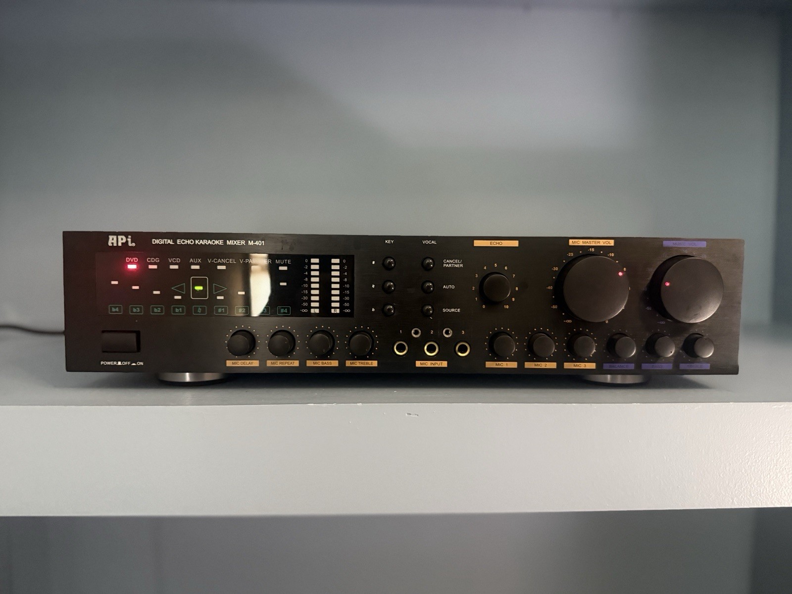 API M-401 DIGITAL ECHO KARAOKE MIXER AUDIO PROCESSOR TESTED WORKING
