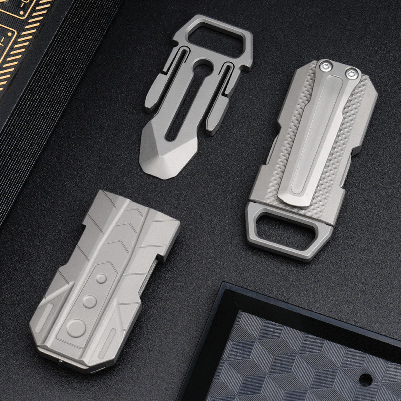 EDC Titanium Belt Buckle Portable Men's Belt Clip Waist Hang Keychain Crowbar