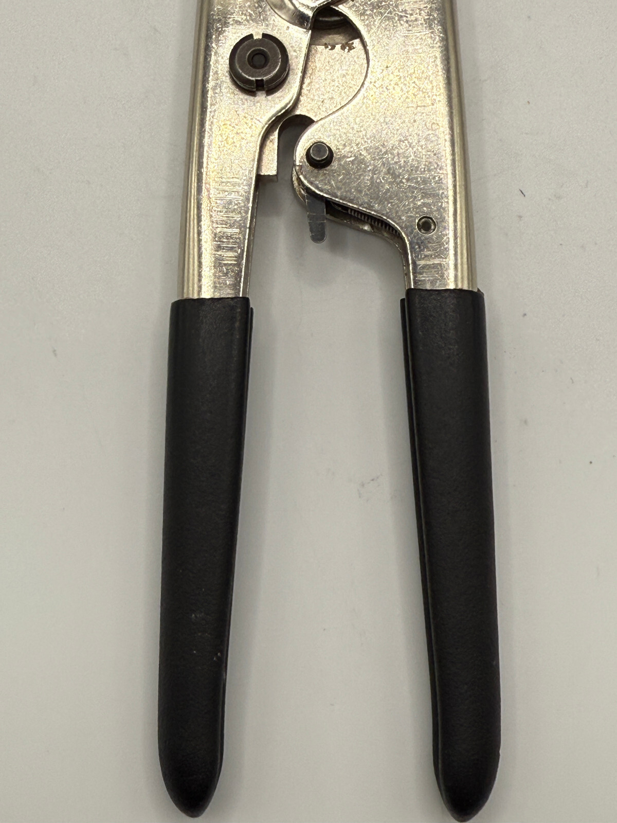 TESSCO TSA 947 Crimping Tool