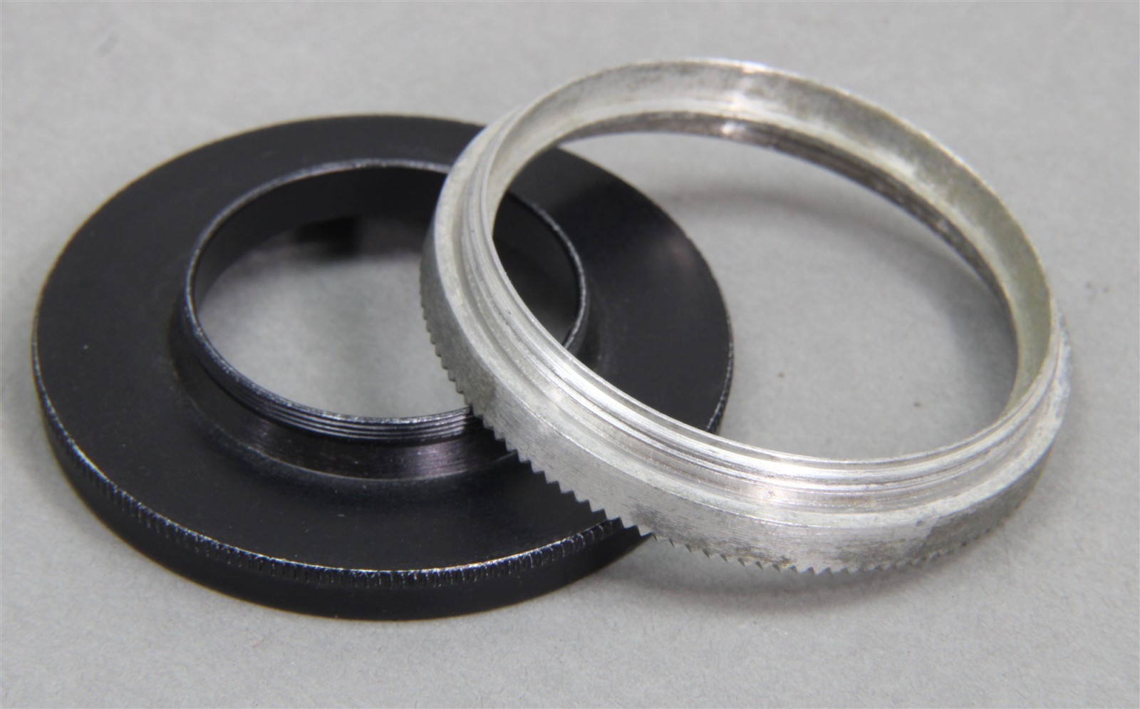 29.5mm Lens Thread to Series VI 6 Filter Holder/Adapter w/Retaining Ring